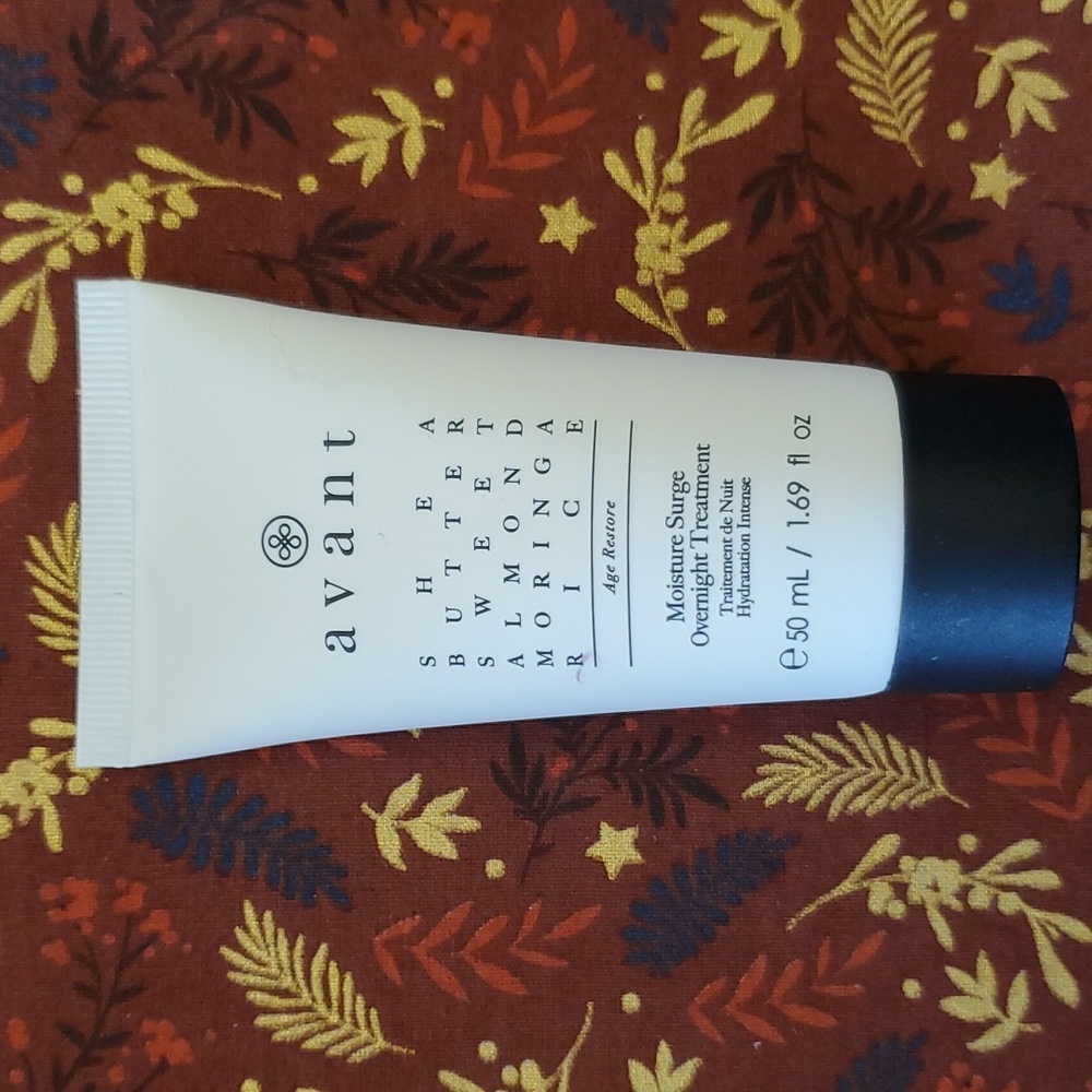 Avant Moisture Surge Overnight Treatment